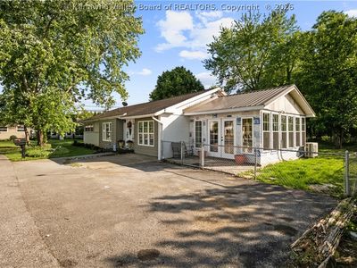 Property at 1 Bridge St, Winfield, WV