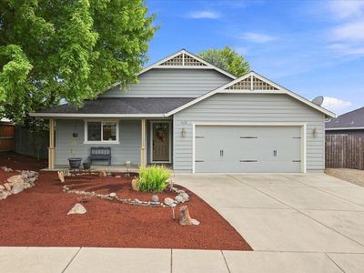 Property at 613 Nottingham Ter, Eagle Pt, OR