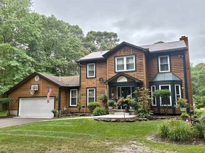 4 Whitewater Ln