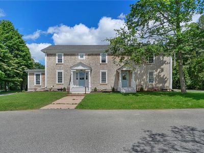 81 Bristol Ferry Rd
