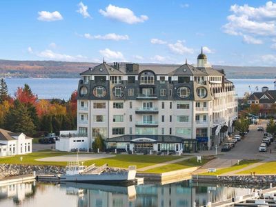 4200 Main St #25 & G-18