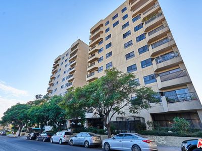 727 S Ardmore Ave APT 801