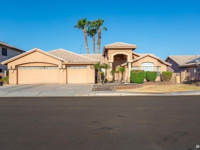 1773 S 40th Dr