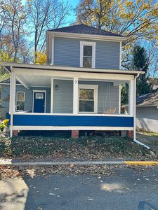 7 Brown Ave