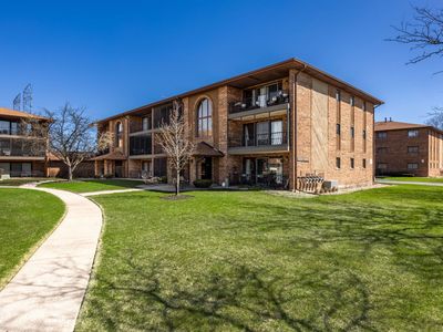 8824 W 140th St #3D