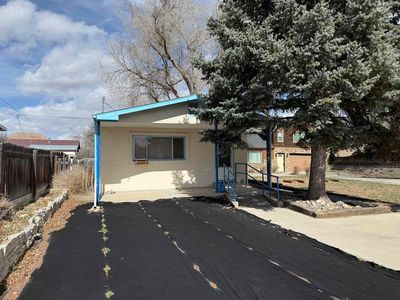 Property at 720 Richards St, Thermopolis, WY