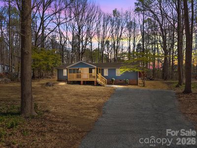 215 Crescent Heights Dr