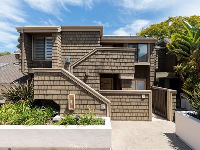 55 Sea Island Dr