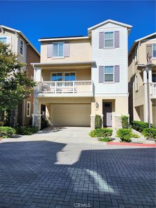 310 N Bellarose Way