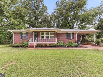 1237 S Enota Dr NE