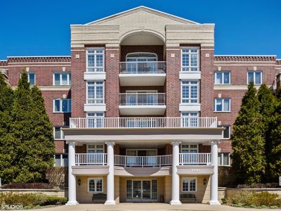 Property at 7091 W Touhy Ave APT 209, Niles, IL
