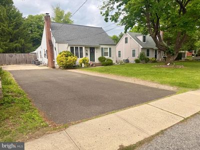 90 Grandview Ave