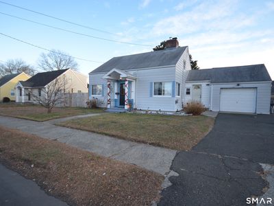 855 Burnsford Avenue