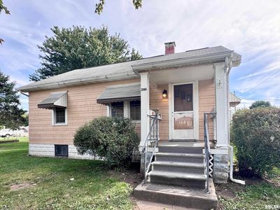 200 3rd St