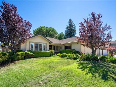 1058 Mountain Shadows Rd