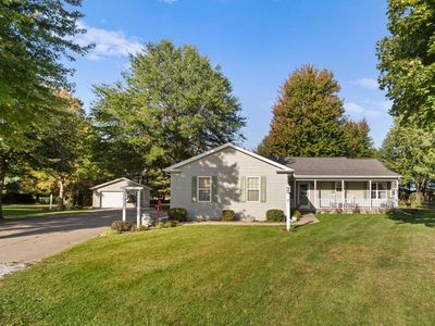7 Sand Lake Ct