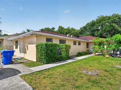 7628 NW 2nd Ct