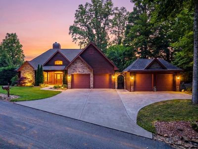 1748 Harris Ridge Rd