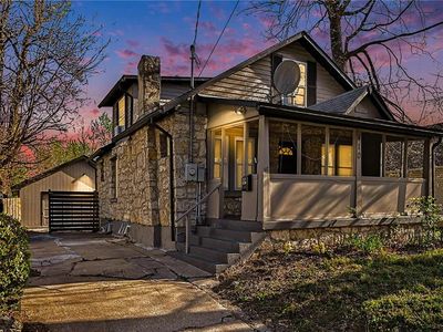 410 E Kansas Ave