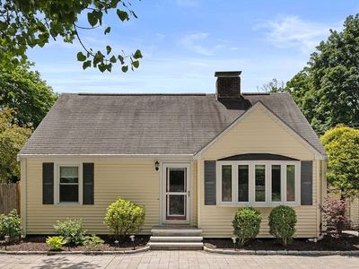 389 Commonwealth Rd