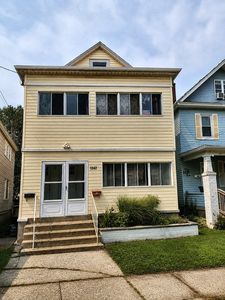 Property at 1042 W 31st St, Erie, PA