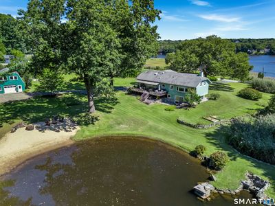 901 River Road