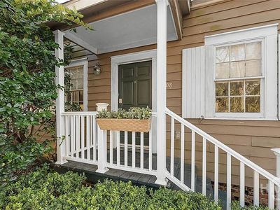 108 W Duffy Lane