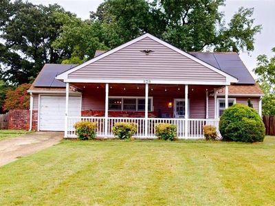 829 Round Bay Cir