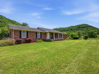 121 Hope Dr