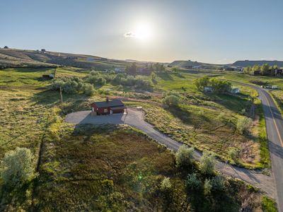 Property at 2055 Baldwin Creek Rd, Lander, WY