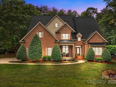 18807 Pentwater Ct