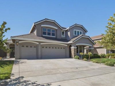 1080 Broken Spoke Ln