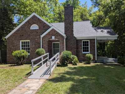 330 Ridgewood Rd