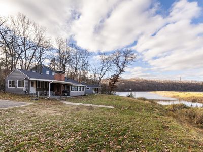 11352 Cedar Beach Dr NW