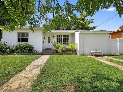 40 NW 68th St