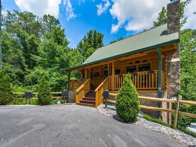 1728 Scenic Woods Way