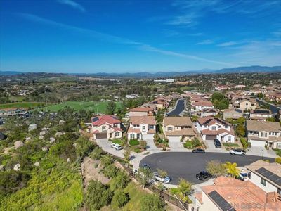 1517 Leonis Pl