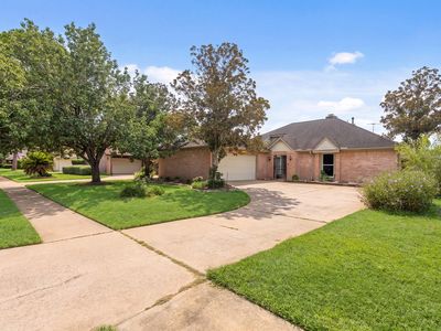 15619 Four Leaf Dr