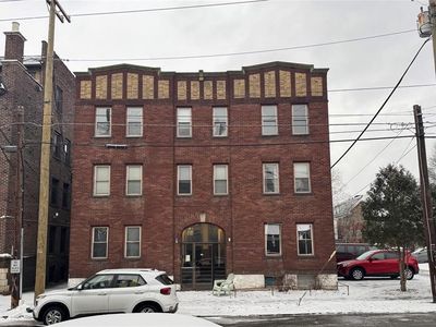 111 Oak St