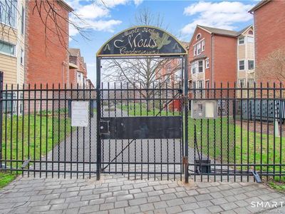 22 Franklin Avenue #D