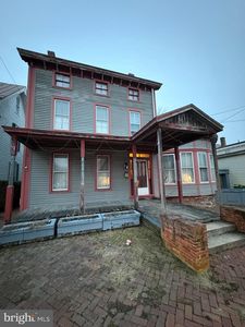 109 N Broad St