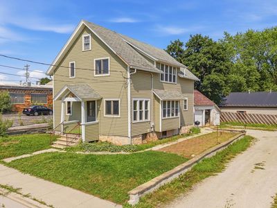 215 N Liberty STREET