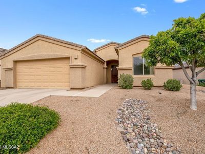 1012 W Mountain Stone Dr