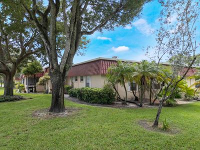 857 Worcester Lane #B