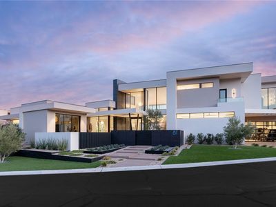 81 Hawk Ridge Dr