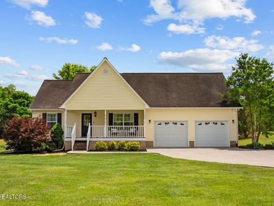 842 Henry Ln