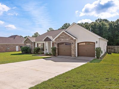 906 Legacy Dr