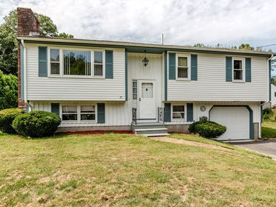 Property at 21 Evergreen Dr, Swansea, MA