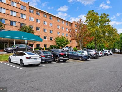 750 S Dickerson St APT 402