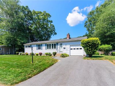 91 Torrington Dr